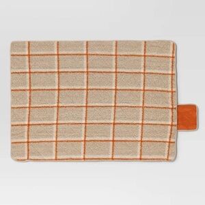 NEW Room Essentials On the Go Quilted Tan/Orange Checkered Throw Blanket